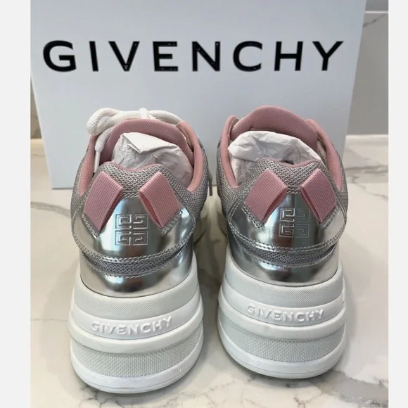Givenchy Womens Giv 1 Metallic Runner Sneakers Silver $950 (Runs Small)